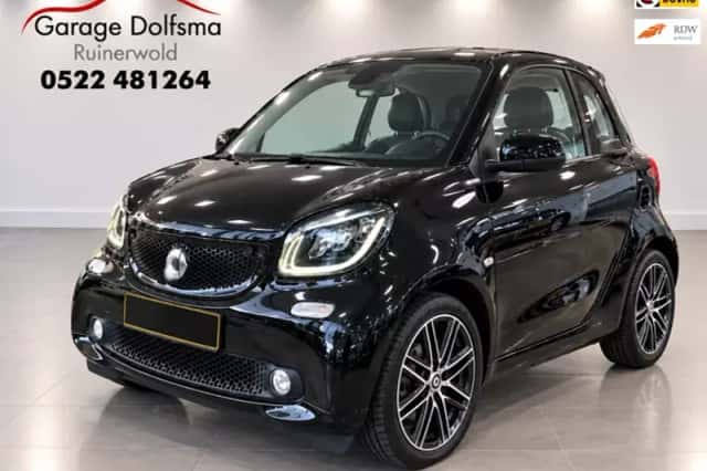 Smart ForTwo (2018) thumbnail 1