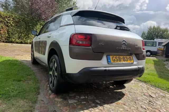 Citroën C4 Cactus (2015) thumbnail 4