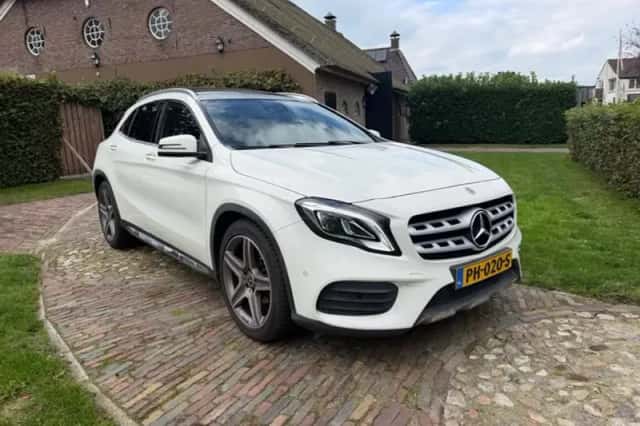 Mercedes-Benz GLA-Klasse (2017) thumbnail 6