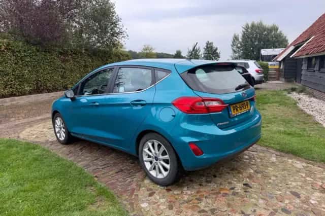 Ford Fiesta (2017) thumbnail 3