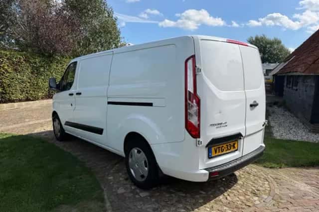 Ford Transit Custom (2022) thumbnail 3