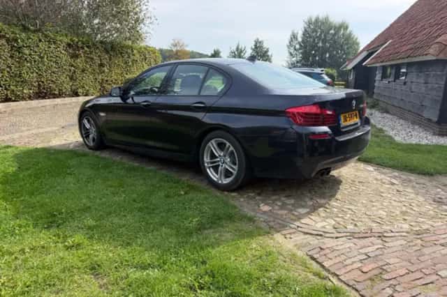 BMW 5-Serie (2016) thumbnail 2