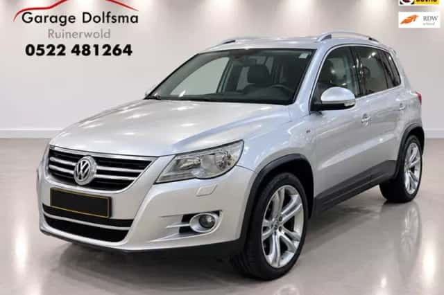 Volkswagen Tiguan (2009) thumbnail 1