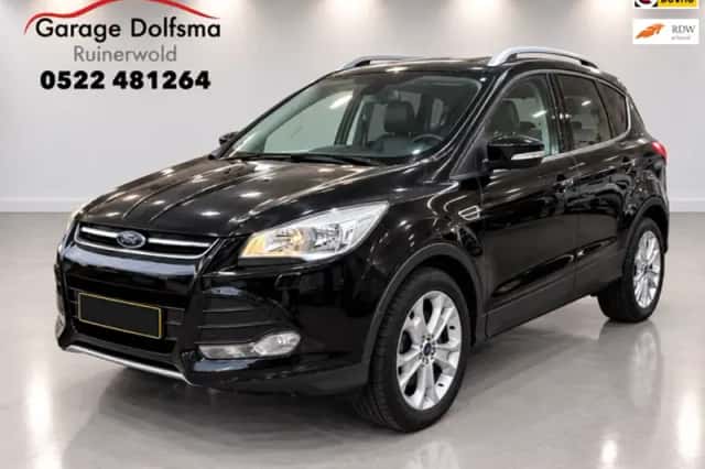 Ford Kuga (2016) thumbnail 1