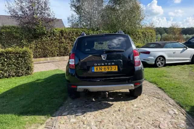 Dacia Duster (2016) thumbnail 4