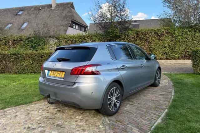 Peugeot 308 (2014) thumbnail 6