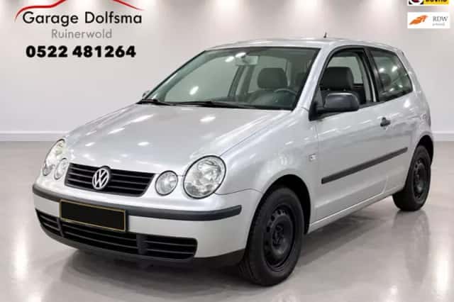Volkswagen Polo (2002) thumbnail 1