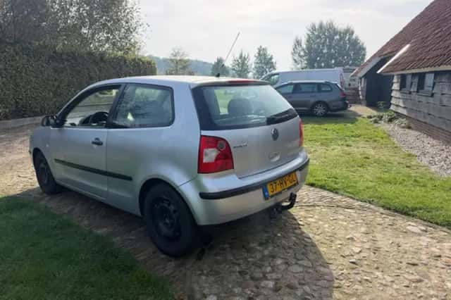 Volkswagen Polo (2002) thumbnail 3