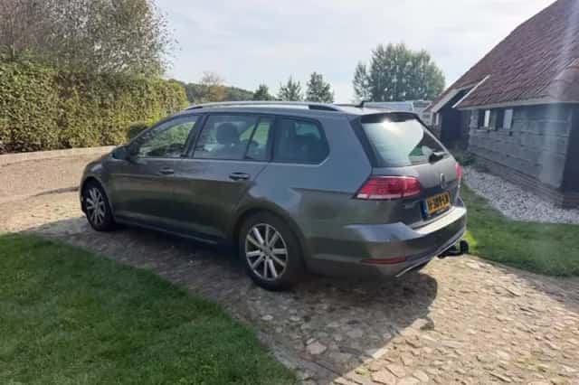 Volkswagen Golf (2019) thumbnail 3