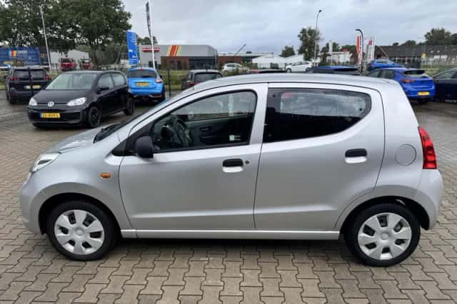Suzuki Alto (2009) thumbnail 2