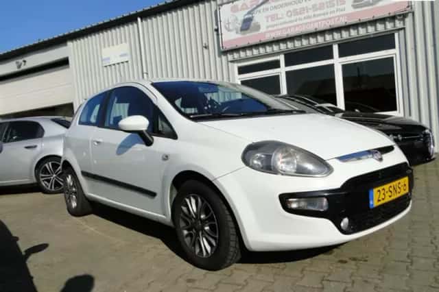 Fiat Punto Evo (2011) thumbnail 1
