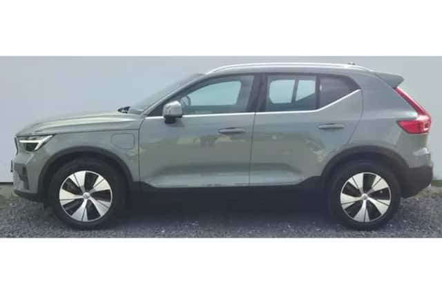 Volvo XC40 (2022) thumbnail 2