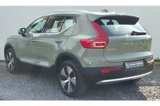 Volvo XC40 (2022) thumbnail 3