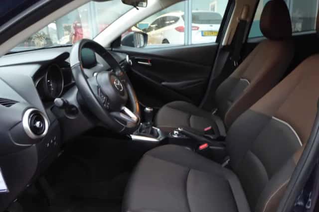 Mazda 2 (2020) thumbnail 4
