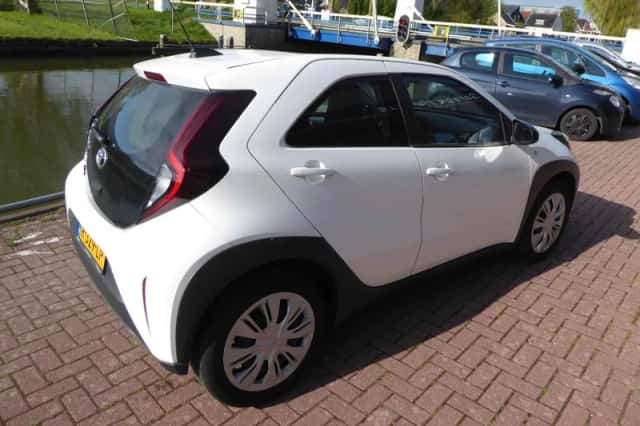Toyota Aygo X (2022) thumbnail 3