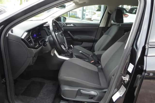 Volkswagen Polo (2022) thumbnail 6