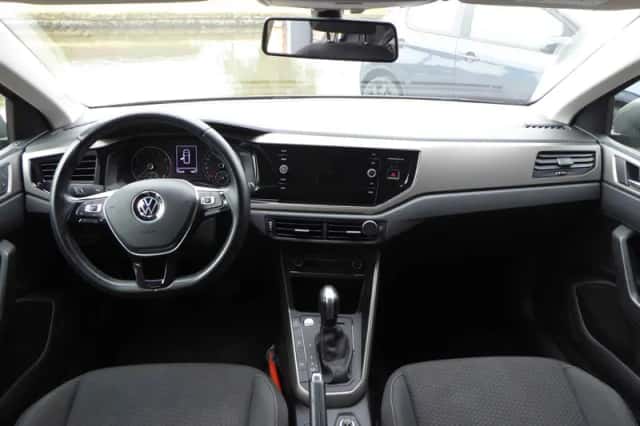 Volkswagen Polo (2021) thumbnail 2