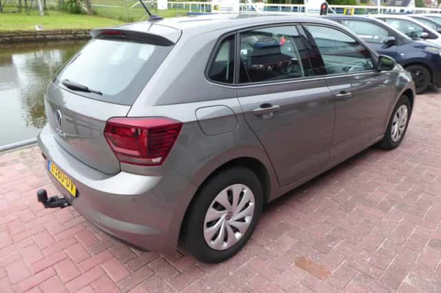 Volkswagen Polo (2021) thumbnail 3