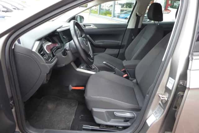 Volkswagen Polo (2021) thumbnail 6