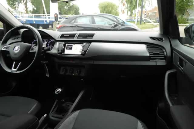Škoda Fabia (2020) thumbnail 4