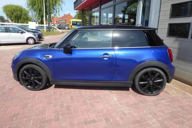 MINI Cooper (2019) thumbnail 5