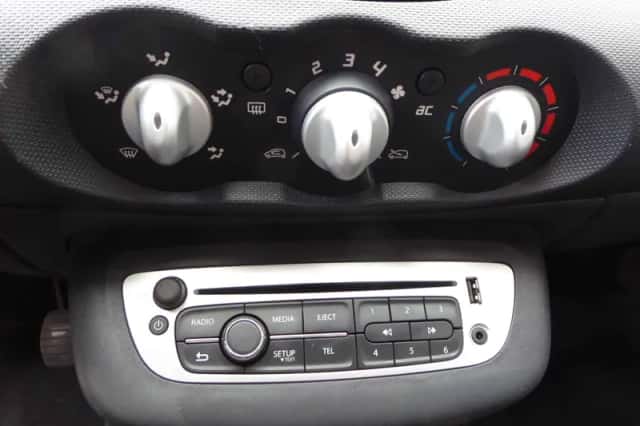 Renault Twingo (2014) thumbnail 6