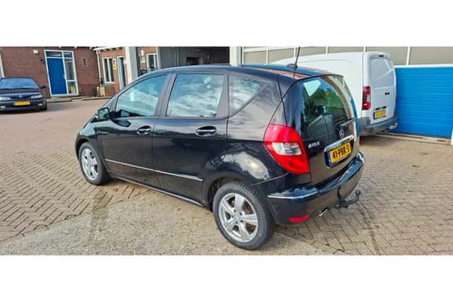 Mercedes-Benz A-Klasse (2011) thumbnail 4