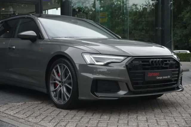 Audi A6 (2023) thumbnail 2