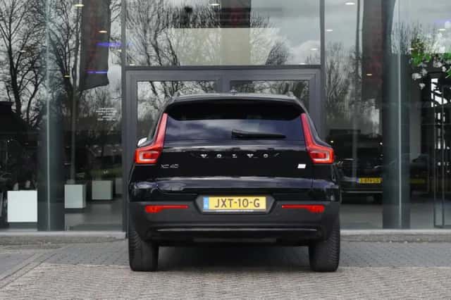 Volvo XC40 (2022) thumbnail 2