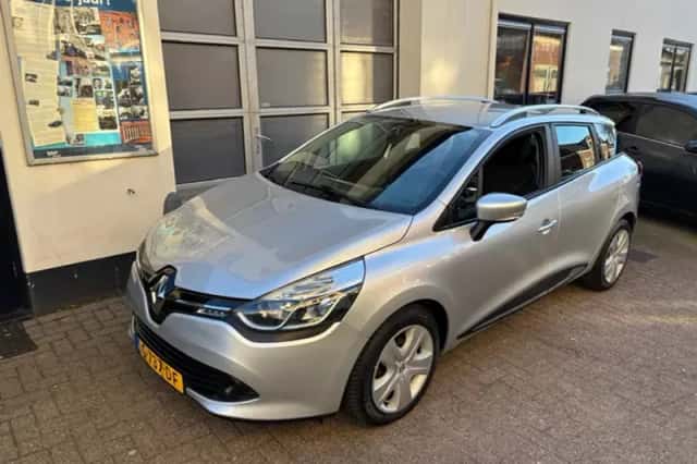 Renault Clio (2014) thumbnail 2