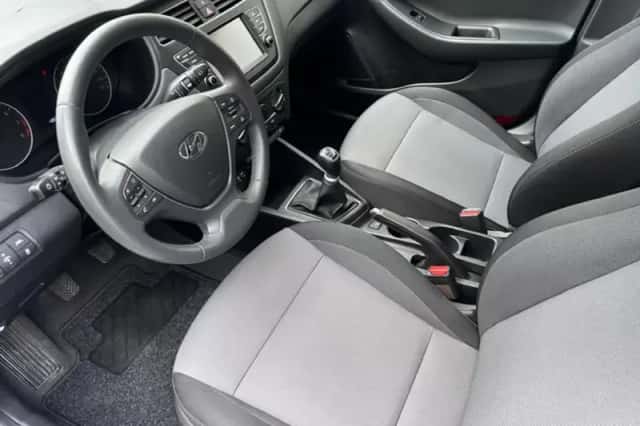 Hyundai i20 (2020) thumbnail 6