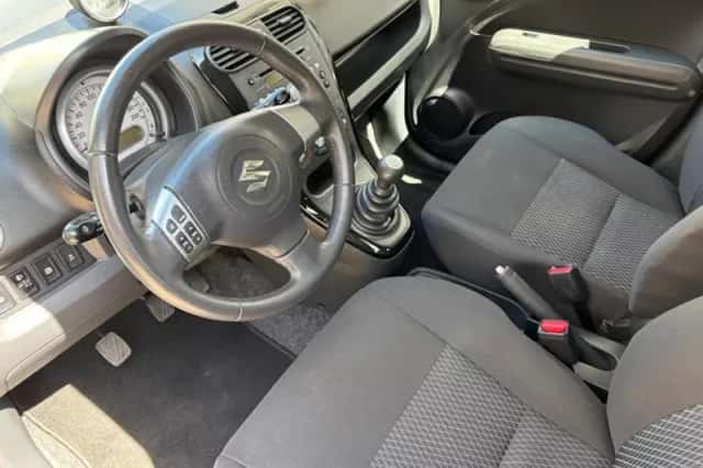 Suzuki Splash (2013) thumbnail 6