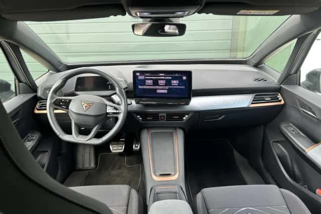 CUPRA Born (2022) thumbnail 2