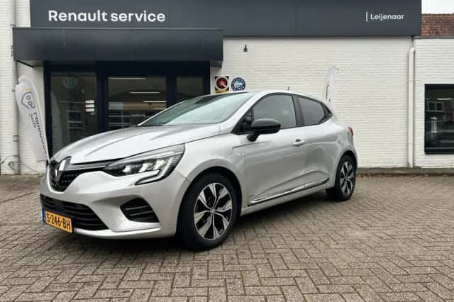 Renault Clio (2022) thumbnail 3