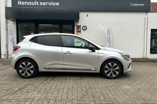Renault Clio (2022) thumbnail 5