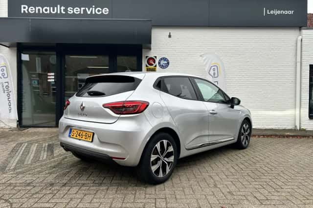 Renault Clio (2022) thumbnail 6