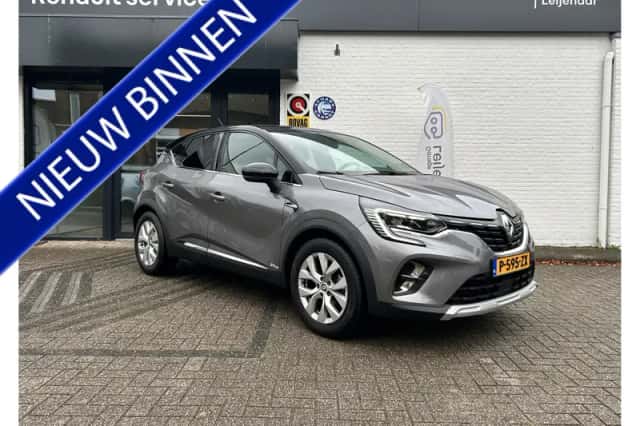 Renault Captur (2022) thumbnail 1