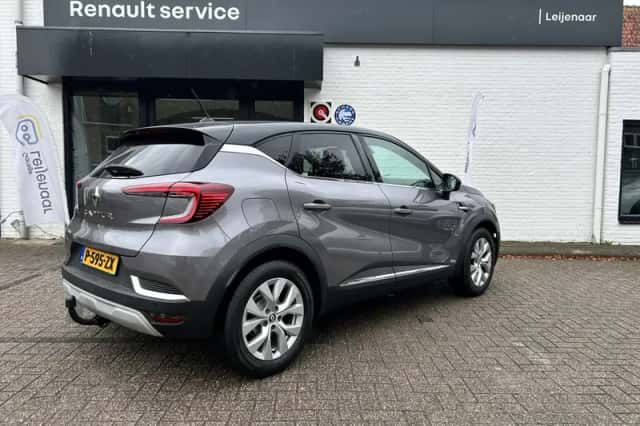 Renault Captur (2022) thumbnail 6