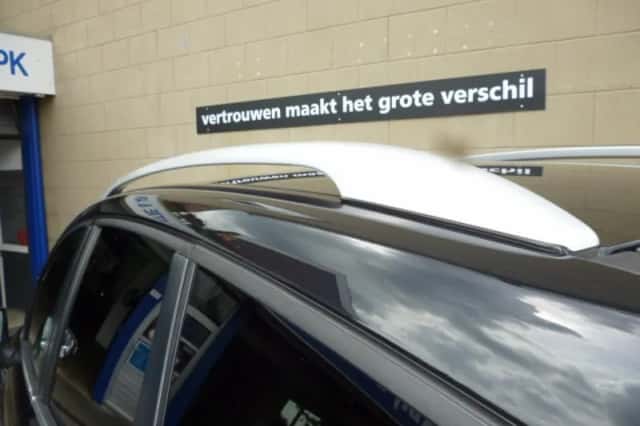 Ford Kuga (2012) thumbnail 3
