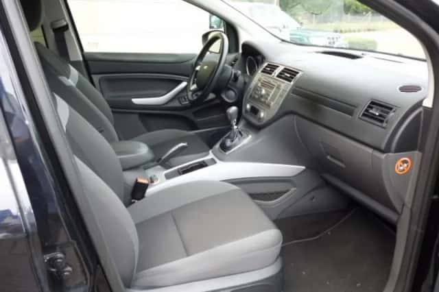 Ford Kuga (2012) thumbnail 4