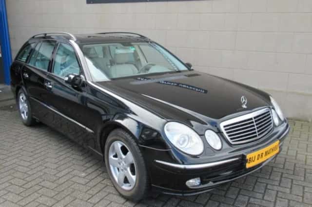 Mercedes-Benz E-Klasse (2004) thumbnail 1