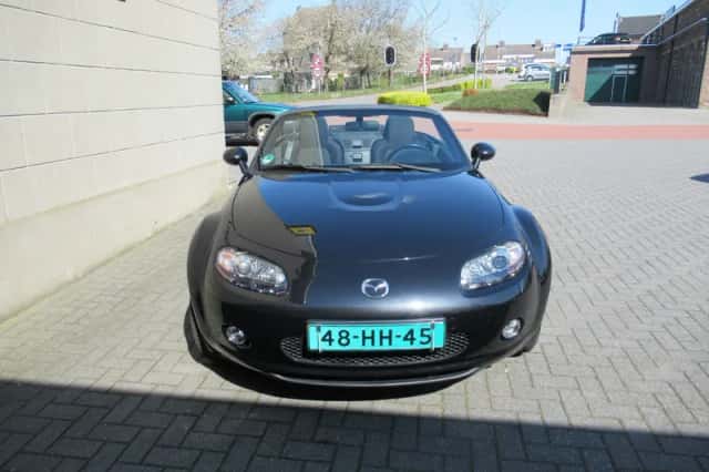 Mazda MX-5 (2006) thumbnail 2
