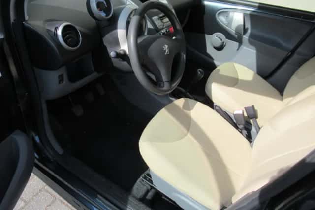 Peugeot 107 (2005) thumbnail 5