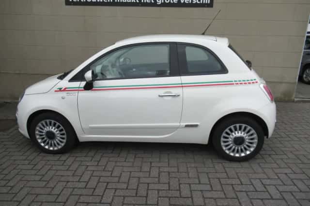 Fiat 500 (2010) thumbnail 1