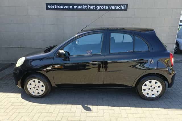 Nissan Micra (2011) thumbnail 1