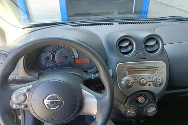 Nissan Micra (2011) thumbnail 5