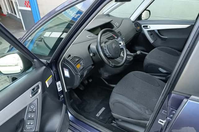 Citroën C4 (2008) thumbnail 5