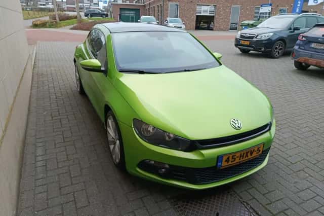 Volkswagen Scirocco (2009) thumbnail 4