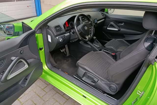 Volkswagen Scirocco (2009) thumbnail 5