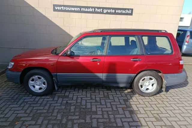 Subaru Forester (2002) thumbnail 1